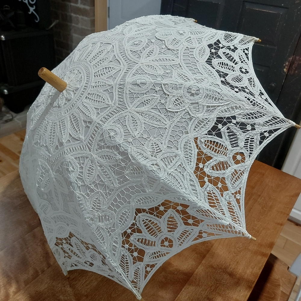 White Lace Bridal Parasol Umbrella - Elegant Women’s Accessory